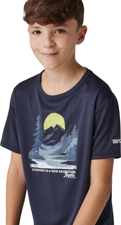 Immagine prodotto Regatta Alvardo VIII Maglietta Scenario Bambini (146, 152)