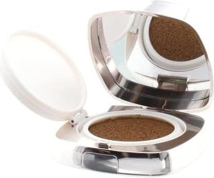 Actual product image La Mer Light compact make-up (The Luminous Lifting Cushion Foundation) 24 g - Shade: Warm Honey (Warm Honey)