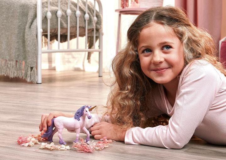Produktbild Schleich Einhorn Stute Seraphina