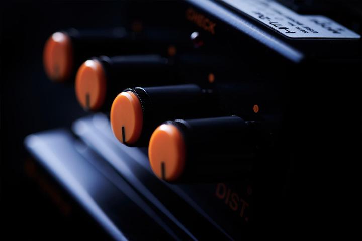 Produktbild BOSS (Electronics) HM-2W Heavy Metal Pedal (E-Gitarre)