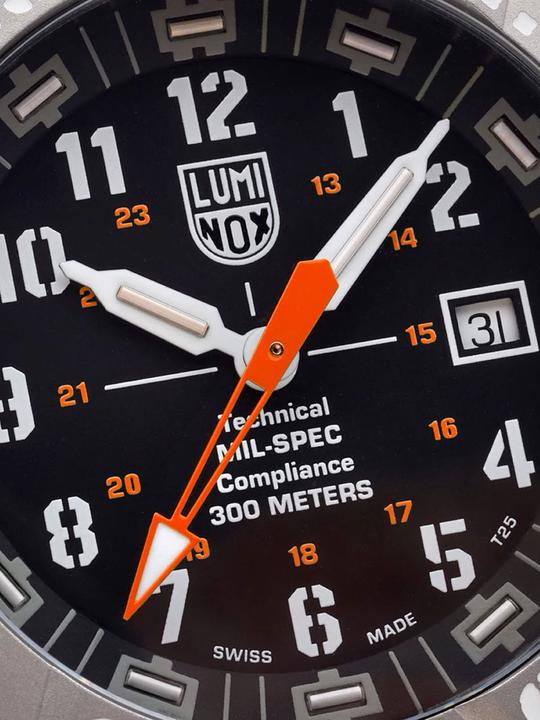 Image du produit Luminox MIL-SPEC 3350 SERIES (Montre analogique, 46 mm)