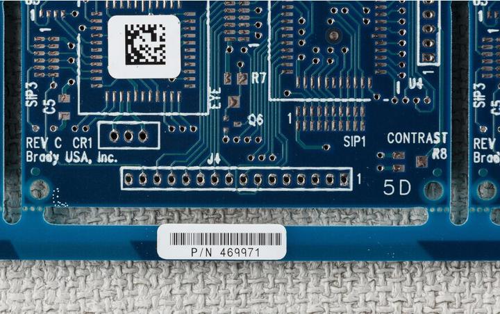 Produktbild Brady Spannungsableitende Polyimid-Etiketten für Leiterplatten, glänzend, 1 mil, 76-mm-Kern