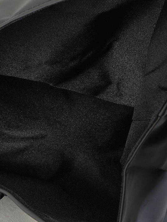 Actual product image Rains Rolltop Large (23 l)