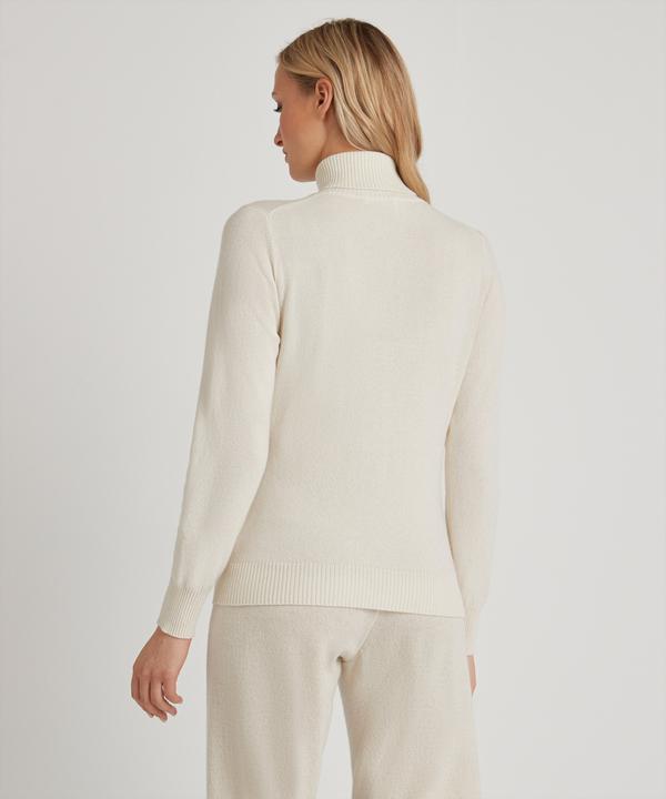 Actual product image Falke LU Classic Rollneck w (S)