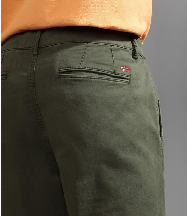 Actual product image Napapijri chino trousers puyo (Frequency band 38 (2600 MHz))