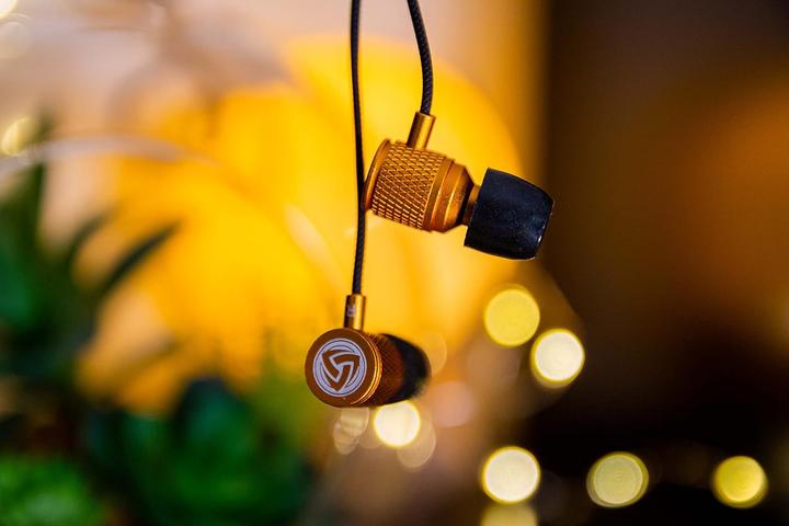 Produktbild Ludos In-Ear Kopfhörer mit Mikrofon und Memory Foam (Kabelgebunden)