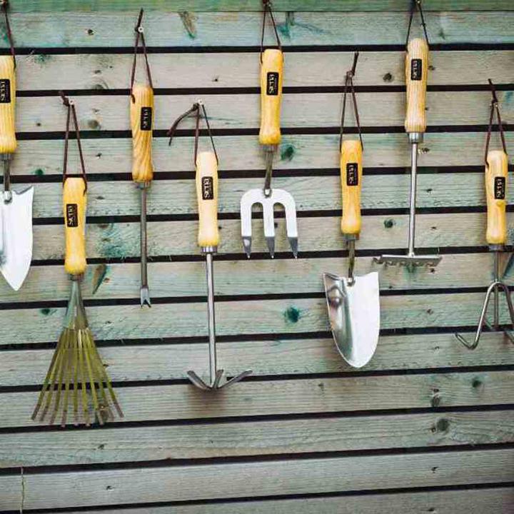 Produktbild Siena Garden Unkrautstecher Classic, Edelstahl mit Holzgriffen