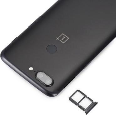 Produktbild OnePlus 5t (64 GB, Midnight Black, 6", Dual SIM, 4G)