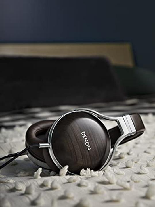 Actual product image Denon Ah-D5200 (No noise cancellation, Cable)