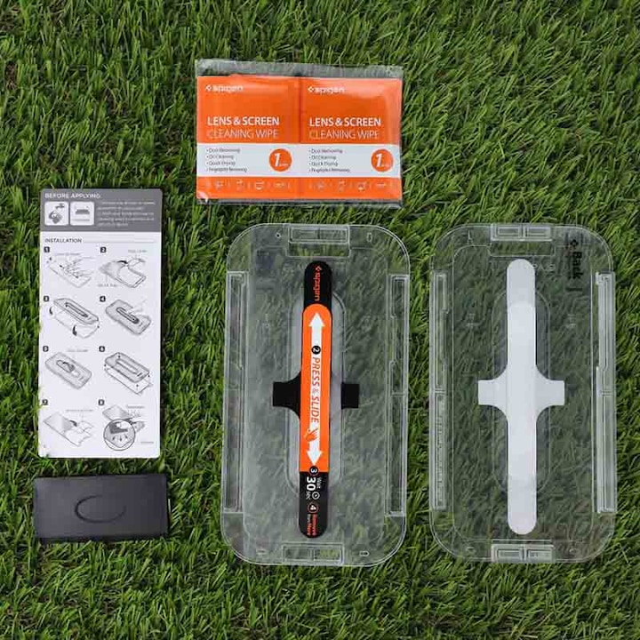 Actual product image Spigen tR EZ Fit (2 Piece, Apple iPhone 12)