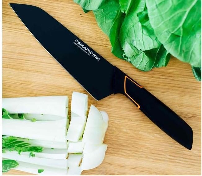 Actual product image Fiskars Santoku (17 cm)
