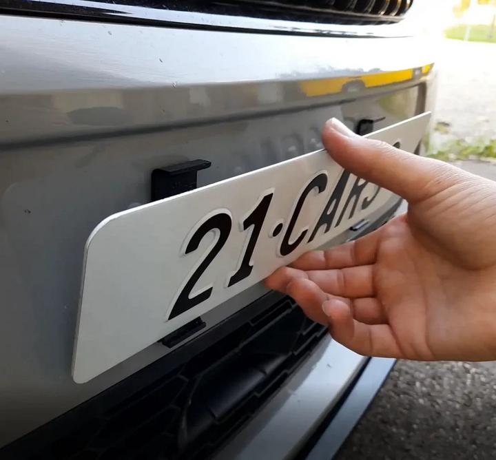 Actual product image 21cars Click licence plate holder portrait format (Front + rear, Portrait format)