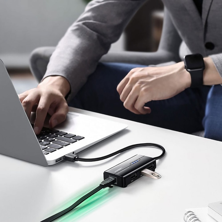 Produktbild Ugreen USB 2.0 Hub RJ45 Ethernet Adapter 3+1 Port USB 2.0-Hub Schwarz (USB-A, 3 Ports)