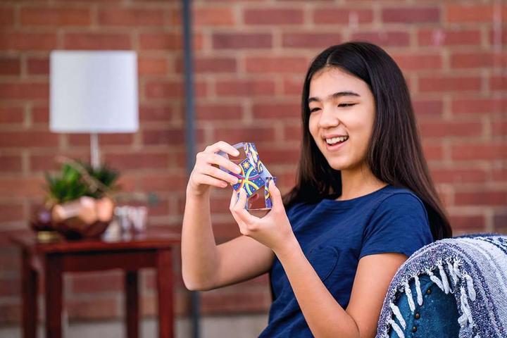 Produktbild Thinkfun Block Chain Einhorn (Deutsch, Französisch, Italienisch)