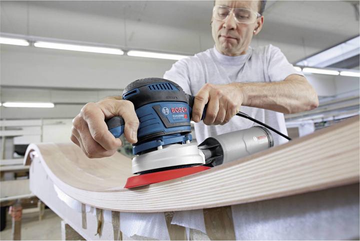 Produktbild Bosch Professional Exzenterschleifer GEX 40-150 mit 1 x Mehrlochschleifblatt C470 (Exzenterschleifer, 400 W)