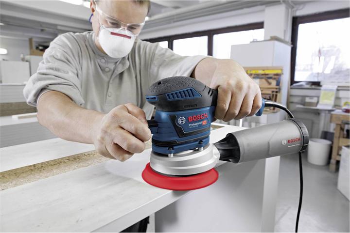 Produktbild Bosch Professional Exzenterschleifer GEX 40-150 mit 1 x Mehrlochschleifblatt C470 (Exzenterschleifer, 400 W)