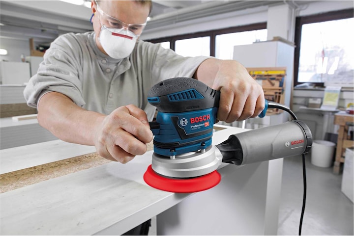 Produktbild Bosch Professional Exzenterschleifer GEX 40-150 mit 1 x Mehrlochschleifblatt C470 (Exzenterschleifer, 400 W)