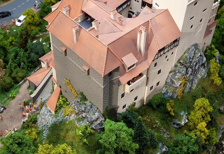 Actual product image Faller Bran Castle
