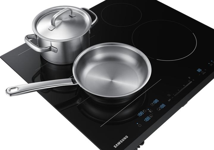 Produktbild Samsung NZ64N9777BK/E1 Induktion, 60cm, 15 Leistungsst., Virtual Flame, Ice Blue