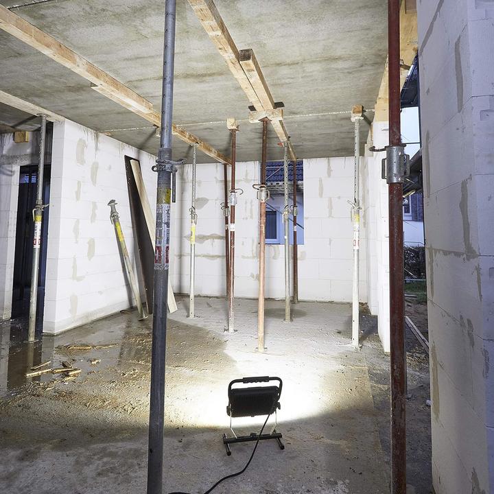 Actual product image Northpoint LED Baustrahler mit Stativ (12500 lm)