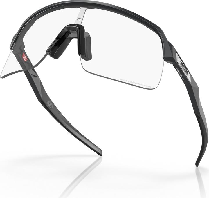 Produktbild Oakley Sutro Lite (Matte carbon, CLEAR phototrop)