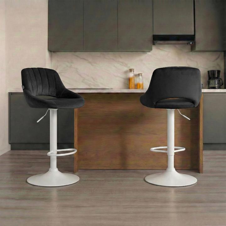Actual product image CLP Miletus velvet
