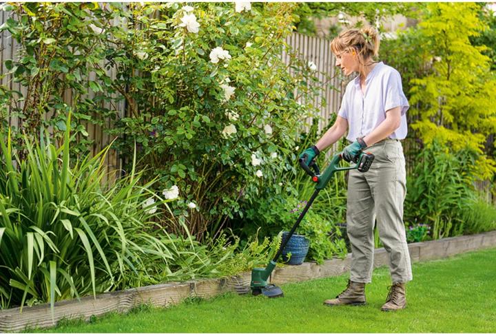 Actual product image Bosch Home & Garden EasyGrassCut 18V-260 (Trim line)