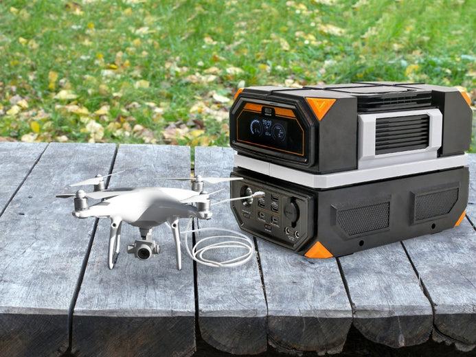 Produktbild Technaxx TX-202 Powerstation 20Ah Power Delivery Li-Ion Schwarz-Silber, Orange Outdoor (504 Wh, 6.25 kg)