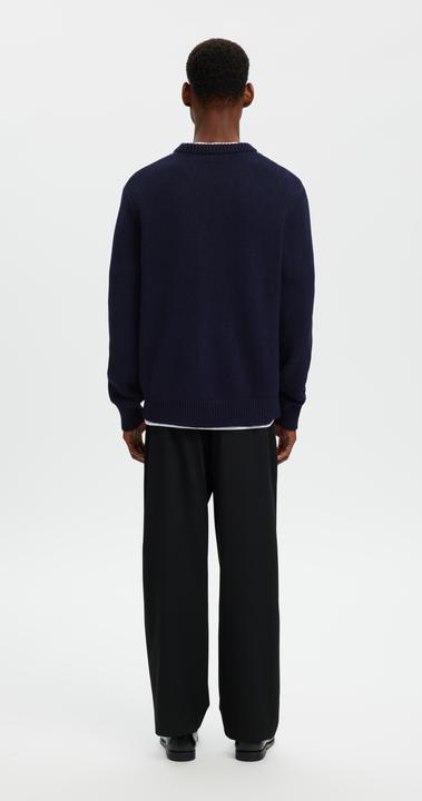 Actual product image Selected Slhcody Ls Knit Relaxed Crew Neck Noos (M)