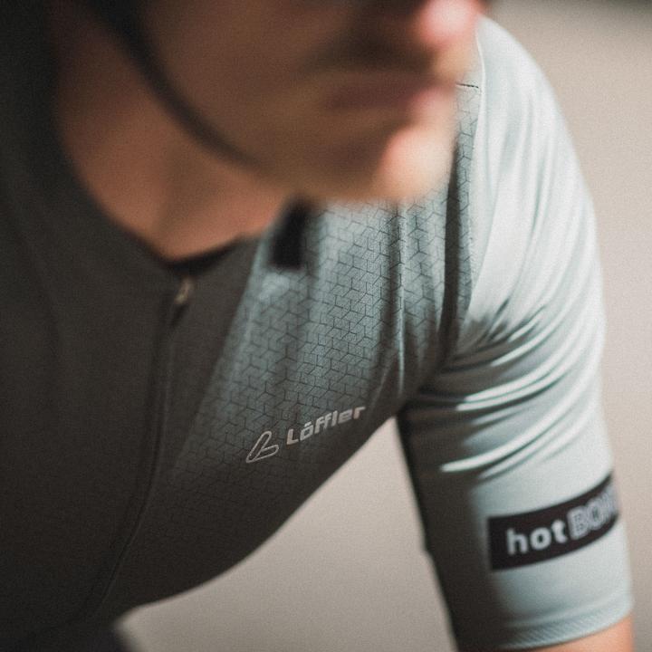 Produktbild Löffler Fahrradtrikot Core Hotbond FZ (52)