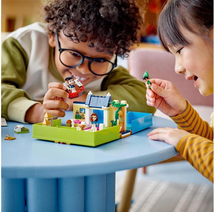 Actual product image LEGO Peter Pan & Wendy's Storybook (43220, LEGO Disney)