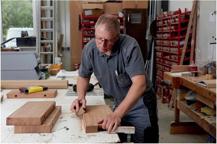 Produktbild Klingspor Schleifgewebe KL 385 JF L280xB230mm Körnung 600 für Holz/Metall Korund (600)