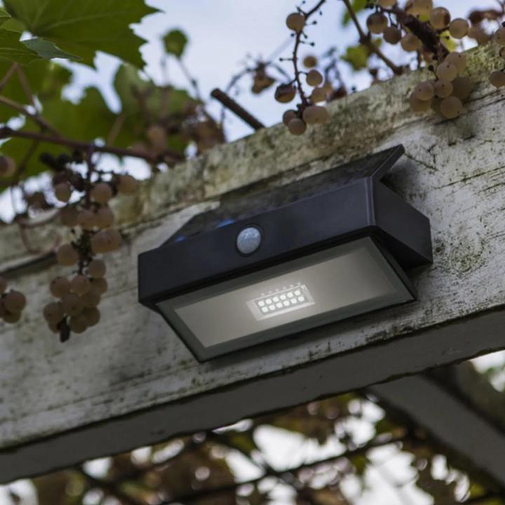 Actual product image Lutec Arrow (180 lm, IP44)