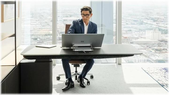 Image du produit Microsoft Surface Studio 2+ for business (1000 Go, 32 Go, Intel Core i7-11370H, GeForce RTX 3060)