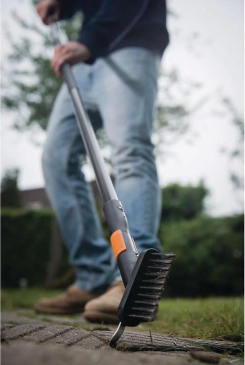 Actual product image Fiskars Joint brush