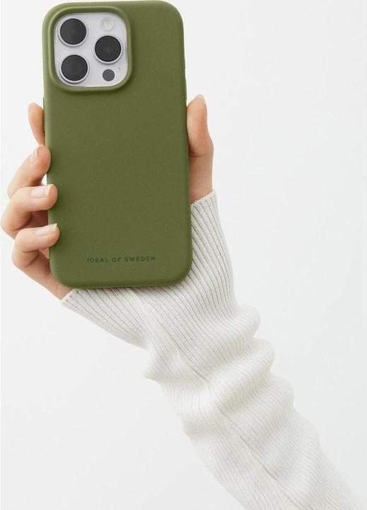 Produktbild iDeal Of Sweden Designer Magsafe Silicone Cover Khaki (Apple iPhone 13, Apple iPhone 14, Apple iPhone 15)