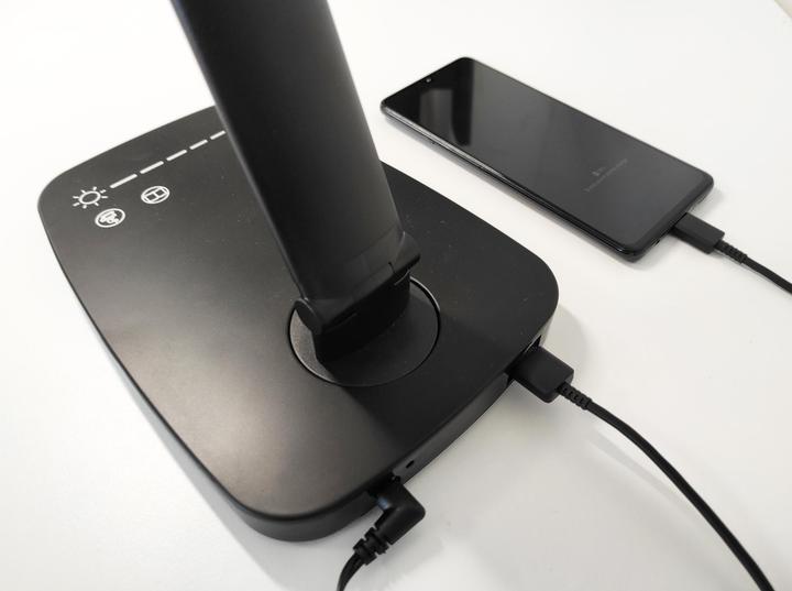 Actual product image Unilux Twistled (1558 lm)