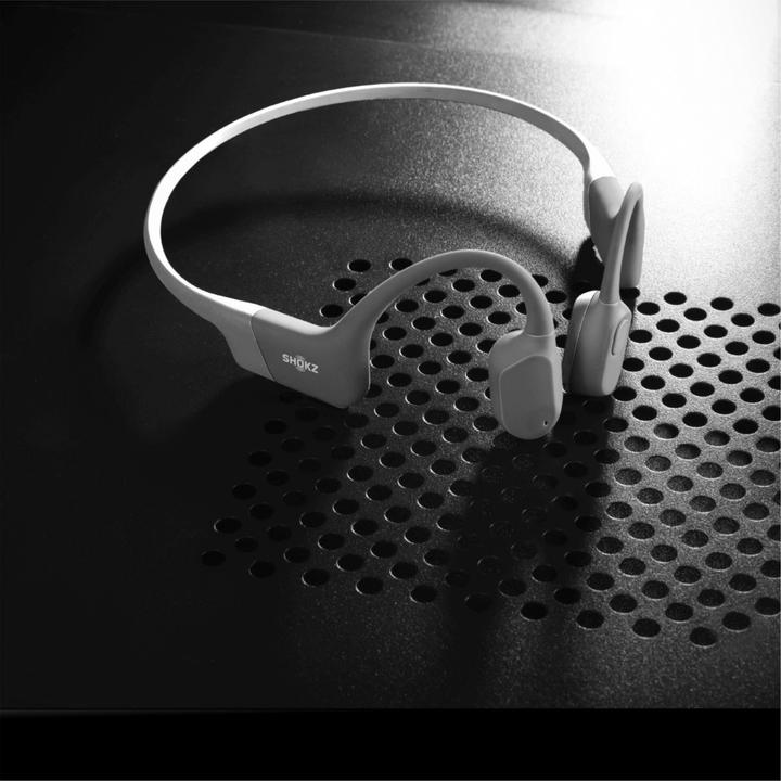 Image du produit Shokz OpenRun (Pas de réduction du bruit, 8 h, Sans fil)