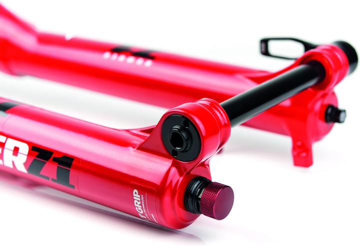 Produktbild Marzocchi Federgabel Bomber Z1 27.5" 180 Sweep-Adj 15QRx110 15 T gloss red 44 R (180 mm, Luft)