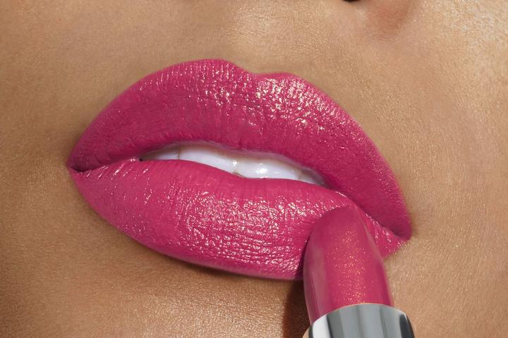 Actual product image Dior Rouge Extra Satin No 678 (678 cults)