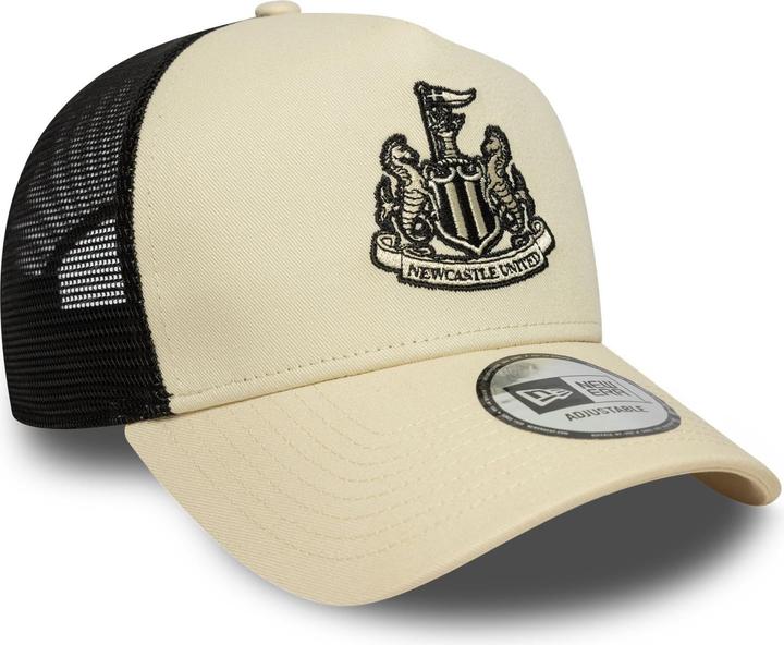Image du produit New Era Mesh Trucker Snapback Cap - Newcastle United Beige
