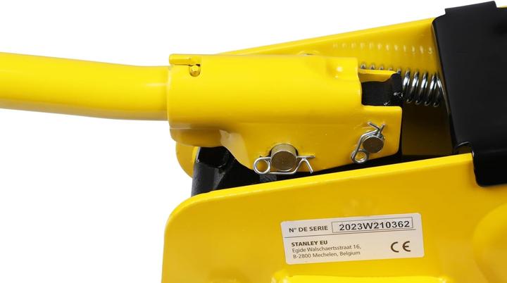 Immagine prodotto Stanley STMT81251-1, Universale, 2000 kg, Martinetto idraulico, 8,5 cm, 38,1 cm, Nero, Giallo