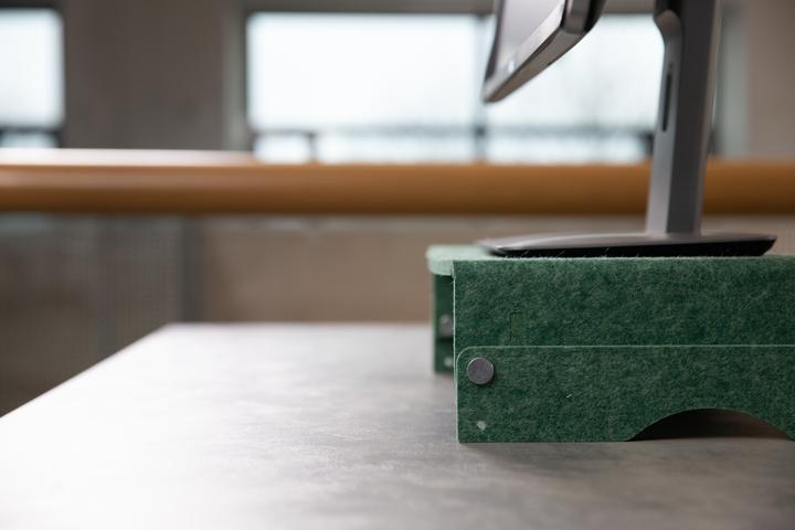 Actual product image Bakker Elkhuizen Monitor Stand Q-Riser 110 Circular