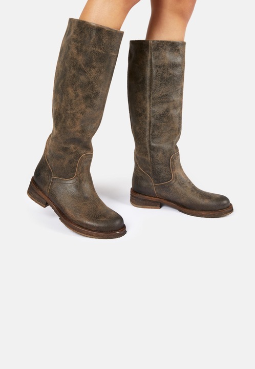 Actual product image Felmini Cooper A712, the biker boot from, is made from smooth leather with a vintage leather finish and (36)