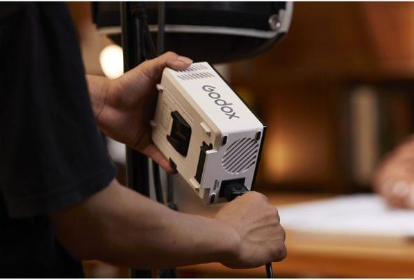 Image du produit Godox FL200R K1 - Kit 1 x Flexible RGB LED Light FL200R & Accessories (Lumière vidéo)