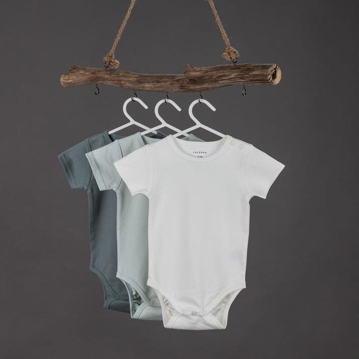 Produktbild La Loona LaLoona Baby-Bodys & Wickelbodys Baby Body Kurzarm OEKO-TEX® 6er Pack - Salbeigrün Grau (74, 80)