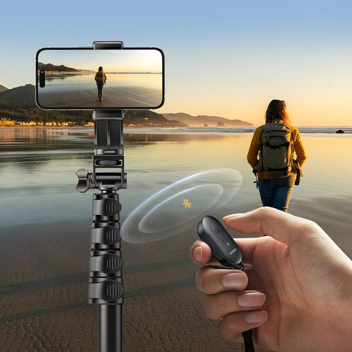 Actual product image Ugreen Selfie stick tripod with Bluetooth remote LP680 1.7m