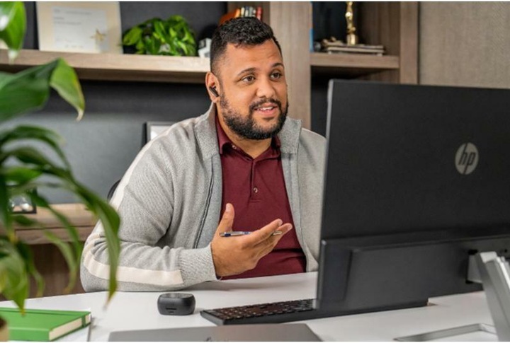 Image du produit Poly Voyager Free 60+ UC (Sans fil, USB-A)