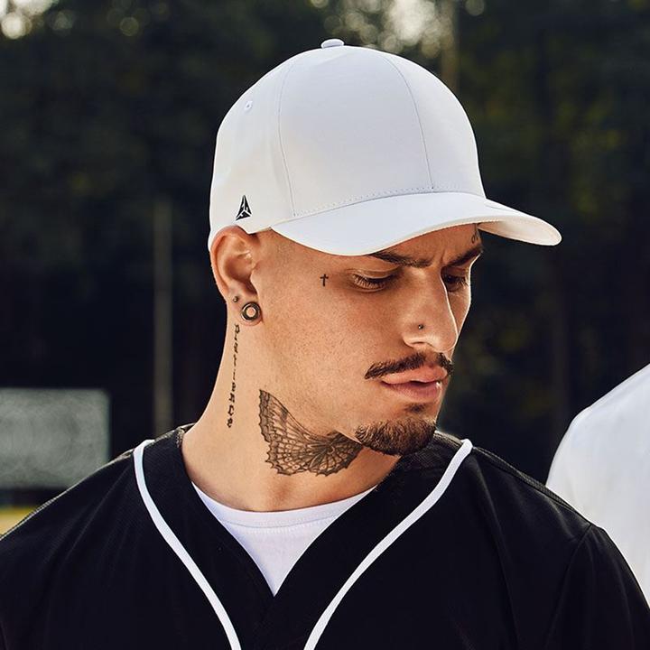 Actual product image Yupoong Flexfit Delta Cap Waterproof (L)