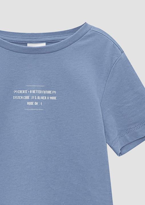 Actual product image S.Oliver T-Shirt Baumwoll-T-Shirt mit Print und verlängertem Rückteil (104, 110)
